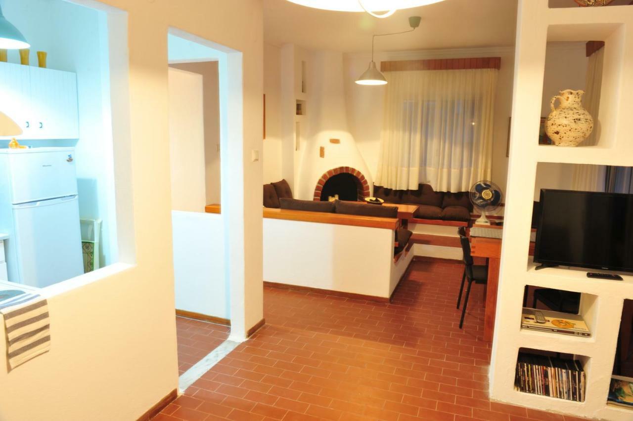 Apartment 99 Néa Péramos Exteriör bild